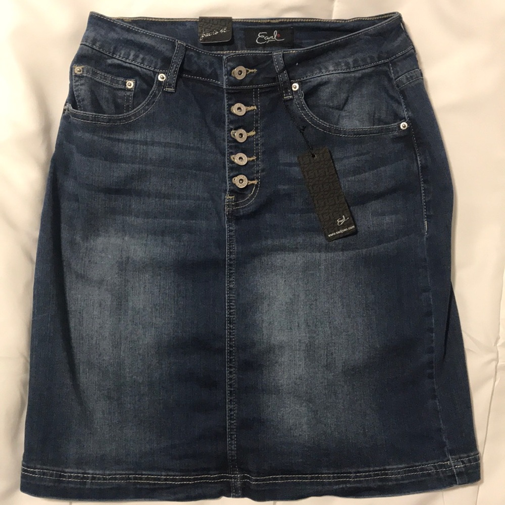 EARL Above-the-Knee Jean Skirt